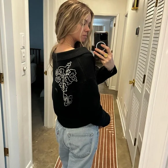 Vintage Wool Blend Cropped Sweater with White Embroidery - Picture 14 of 16